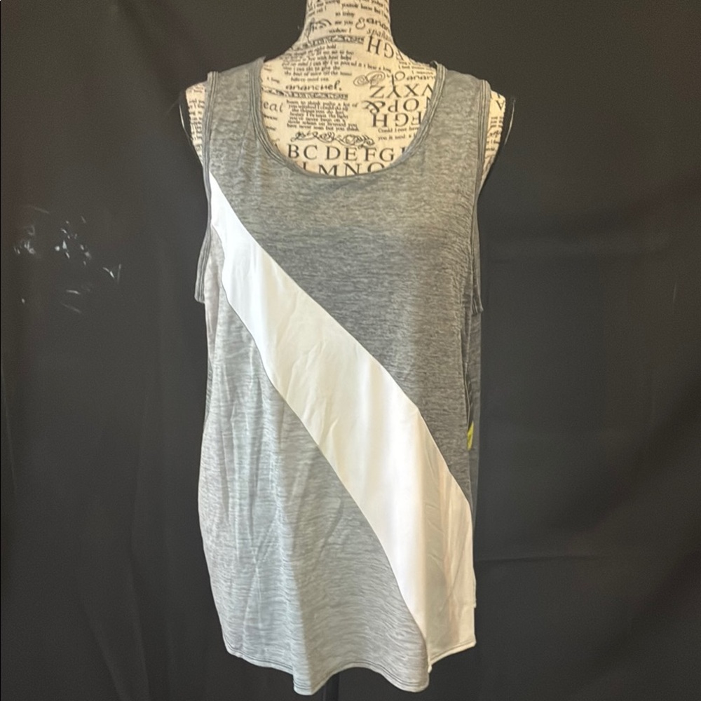 Xersion Gray and White Diagonal Stripe Tank Top - Picture 5 of 5